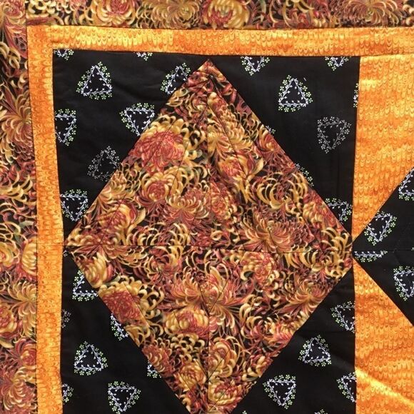 NWT HandCrafted Fall Color Quilt - Picture 4 of 16